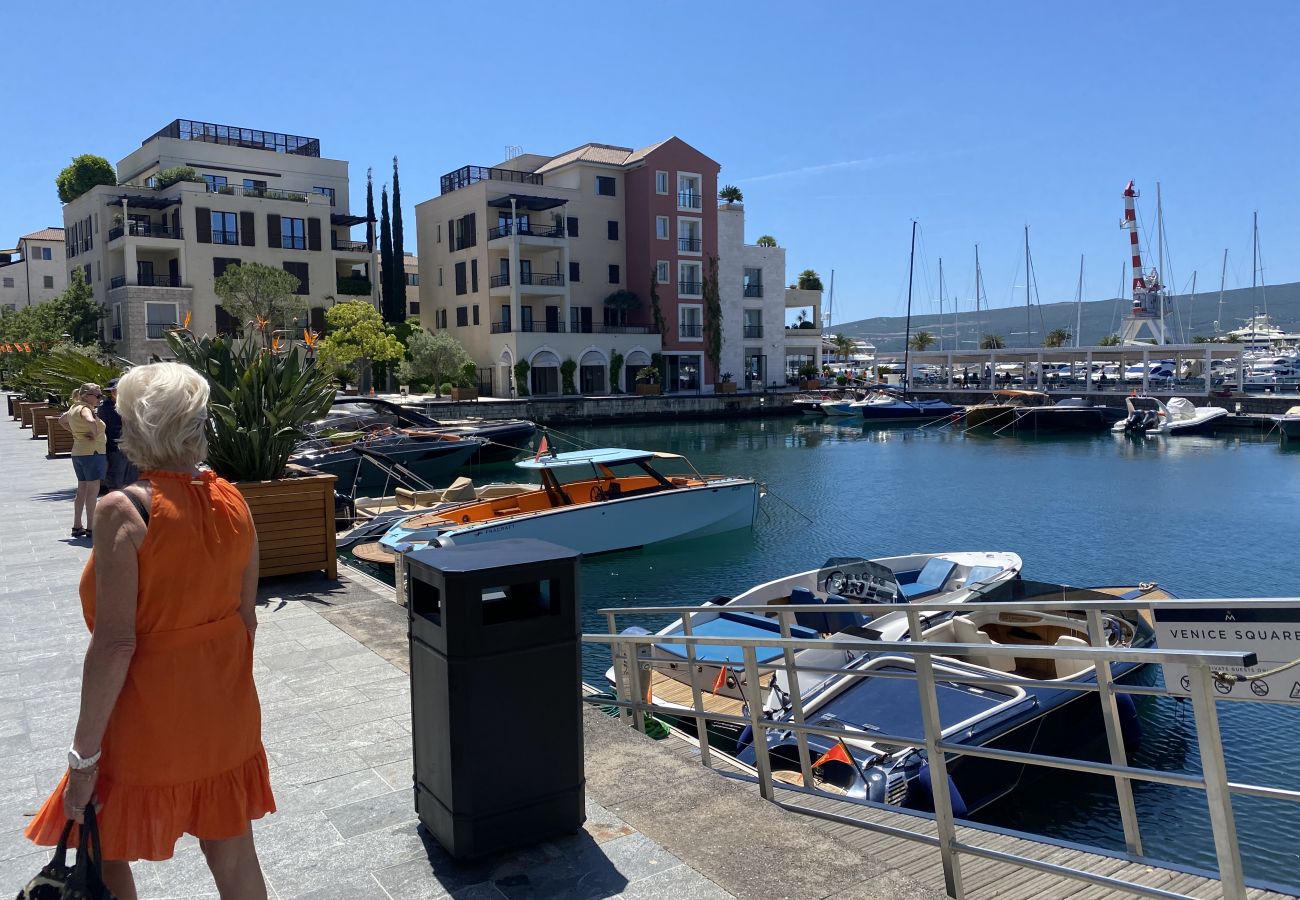 Ferienwohnung in Bogdašici - Tivat Harbor and sea views