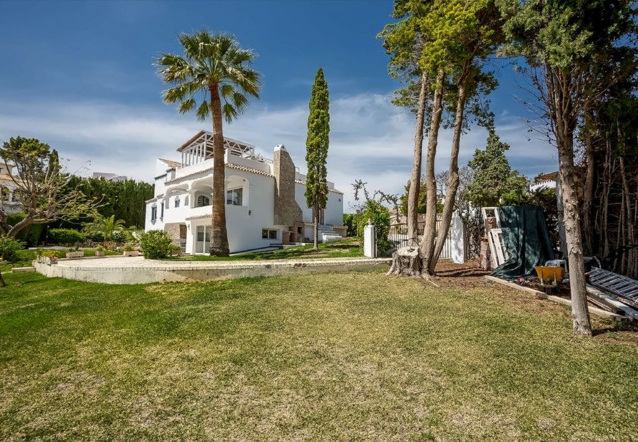 Villa in Mijas Costa - Villa Acacias Marbella