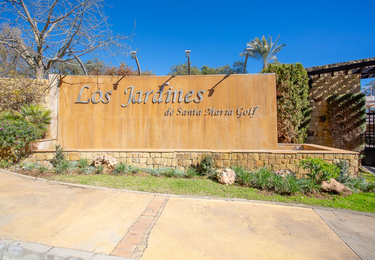 Apartment in Marbella - Jardines De Elviria